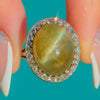 Victorian 18ct Gold- und Platin-Ring mit Katzenauge-Chrysoberyll und Diamant-Halo