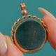 9ct Gold Karneol Blutjaspis Tiefer Runder Drehanhänger um 1900