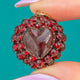 Victorian Anhänger aus 9ct Gold mit Granat-Cabochon im Herz-Cluster, Rückseite als Medaillon
