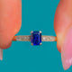 Verlobungsring aus 9ct Gold mit Saphir aus den 1920er Jahren Art Deco, Diamant-Schultern
