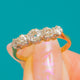 18 Karat Goldring mit fünf Altschliff-Diamanten, insgesamt 0,65 ct