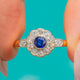 Antiker Cluster-Ring aus 18ct Gold und Platin mit Saphir und Diamanten, Diamant-Schultern